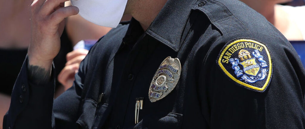 ‘i-hate-black-people’:-police-officer-fired-over-racist-text-messages