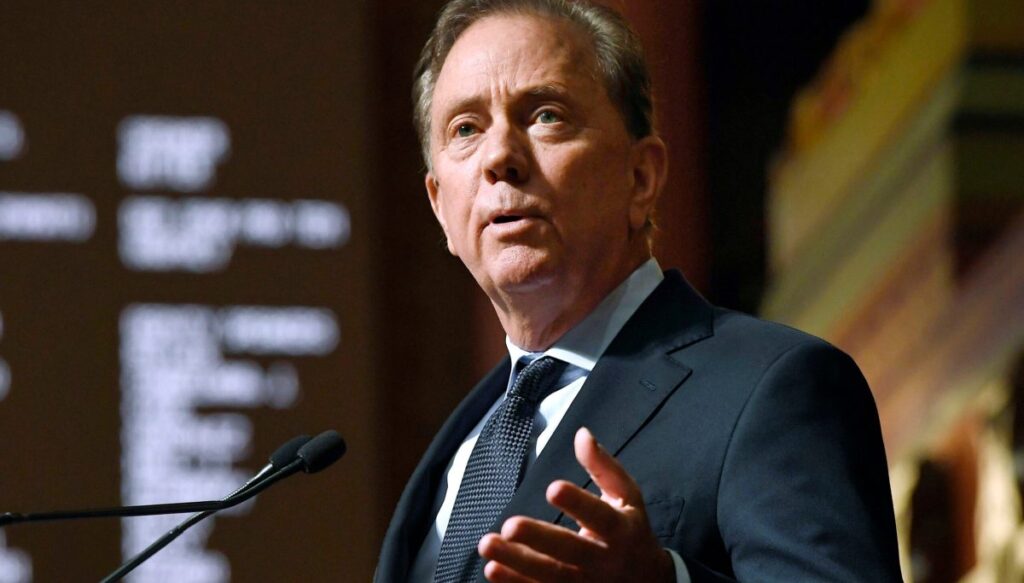 connecticut-legislature-nears-24-hour-mark-for-debate-on-pistol-ban