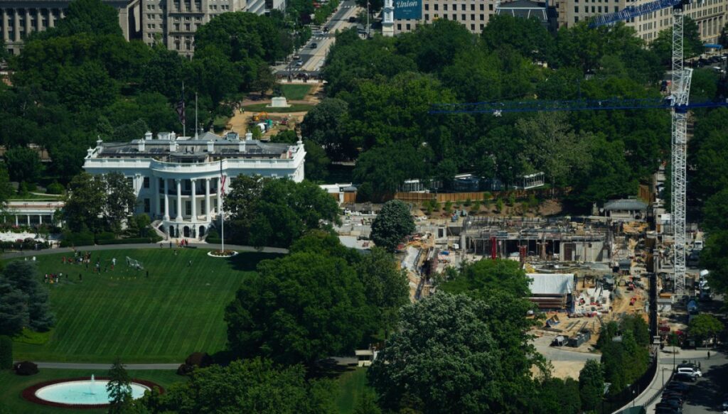 democrats-eye-midterm-elections-opening-in-trump-ballroom-security-fight