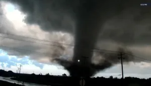 devastating-tornadoes-rip-through-mississippi