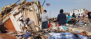 tornadoes-destroy-400-homes,-injure-at-least-17-people