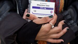 gop-lawmakers-urge-high-court-to-reinstate-abortion-pill-restrictions 