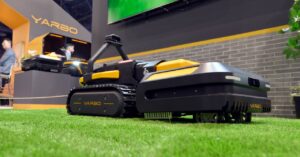 hackable-robot-lawn-mower-unlocks-a-new-nightmare
