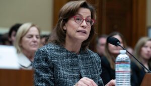 sole-fcc-dem-warns-disney-it’s-a-‘target’-of-censorship-campaign