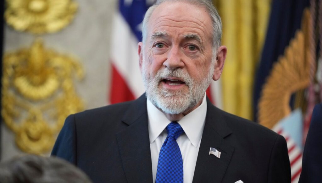 huckabee-says-israel-sent-iron-dome-systems-to-uae