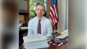 new:-fda-commissioner-marty-makary-resigns-|-the-gateway-pundit-|-by-margaret-flavin