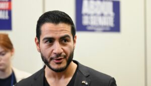 el-sayed-touted-physician-credentials-without-medical-license