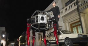 if-you-have-$650,000-and-don’t-buy-this-giant-mecha-robot-you’re-a-fool