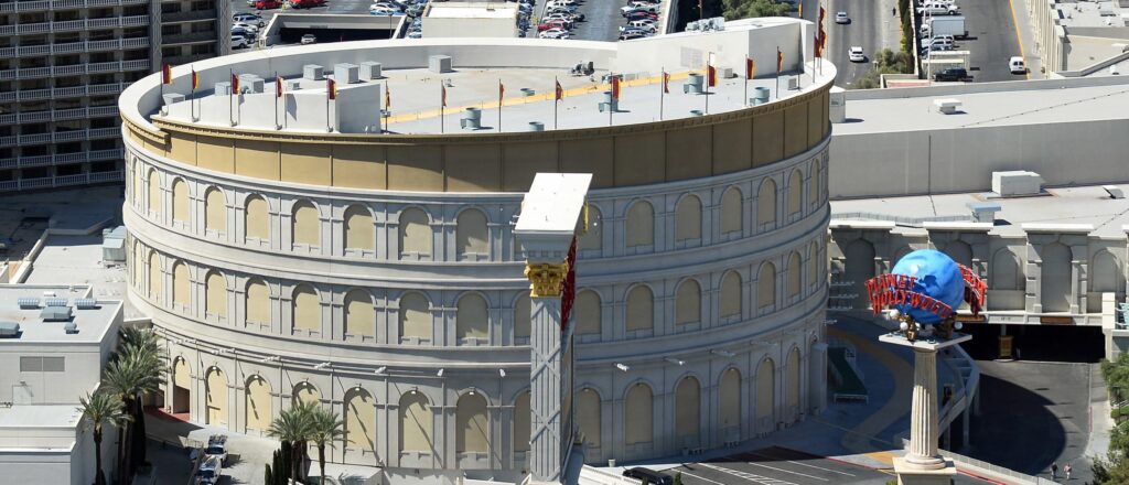 hooker-almost-beats-old-man-to-death-in-caesars-palace-hotel-room:-cops
