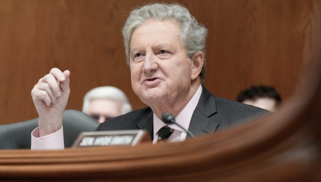 senate-advances-john-kennedy’s-shutdown-pay-block