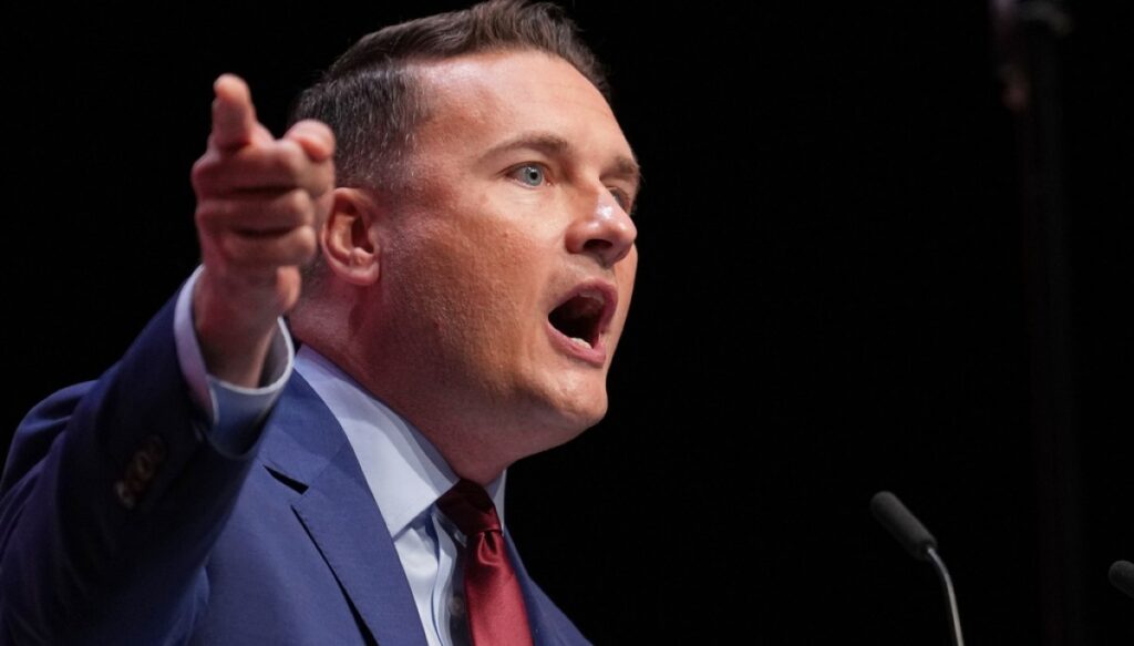 uk-health-secretary-resigns-in-challenge-to-starmer’s-‘heavy-handed’-leadership