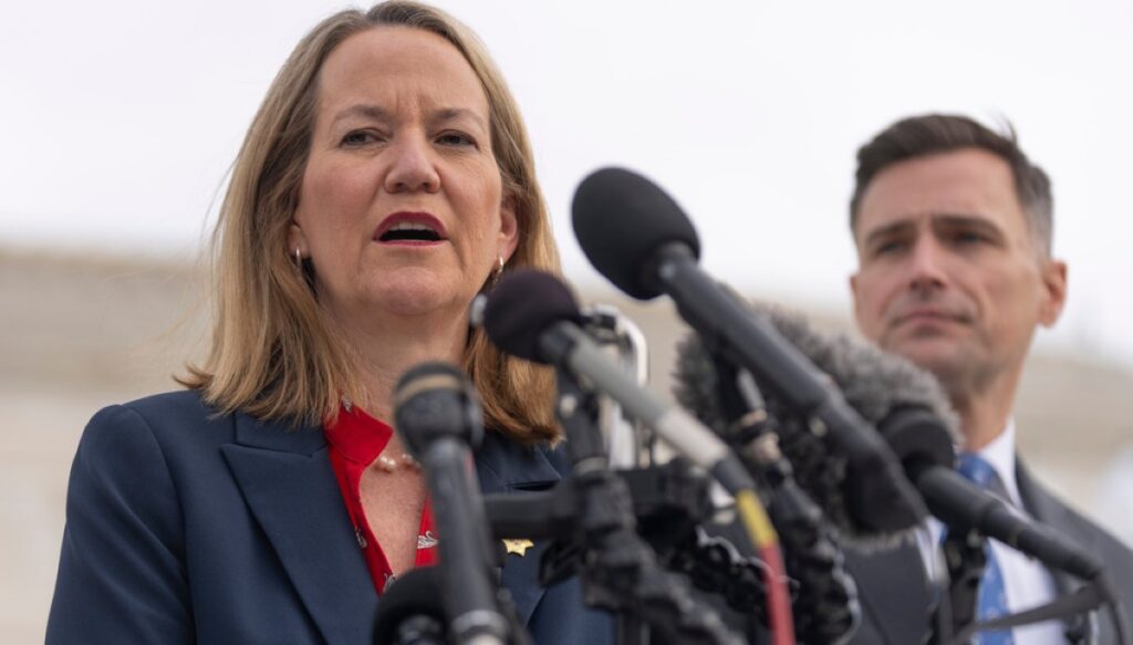 medicaid-fraud-for-arizona-health-services-plunge-after-crackdown