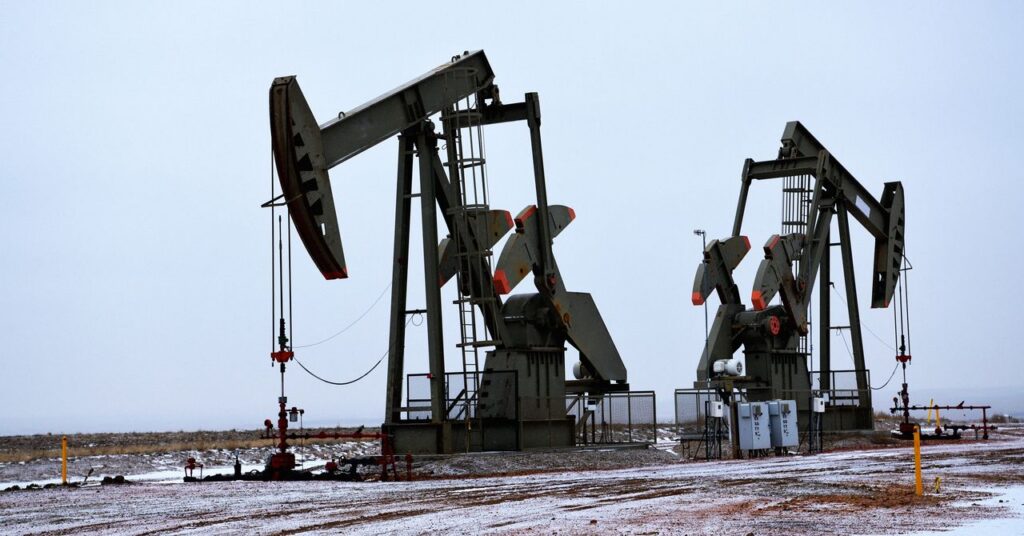 old-oil-and-gas-wells-could-find-second-life-producing-clean-energy