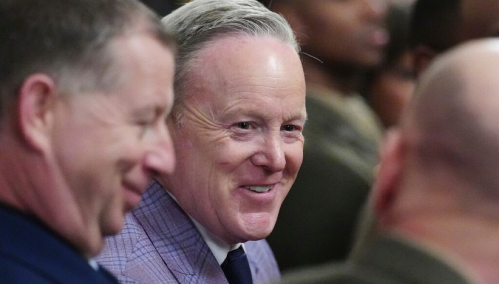 sean-spicer-linked-group-makes-case-for-trump-to-seniors-before-midterm-elections