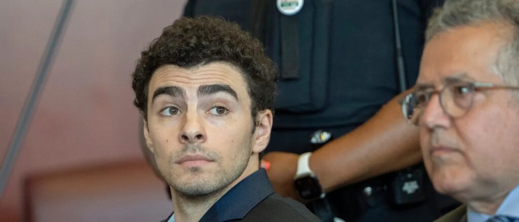 cops-screwed-up-bigtime-when-arresting-luigi-mangione,-judge-rules