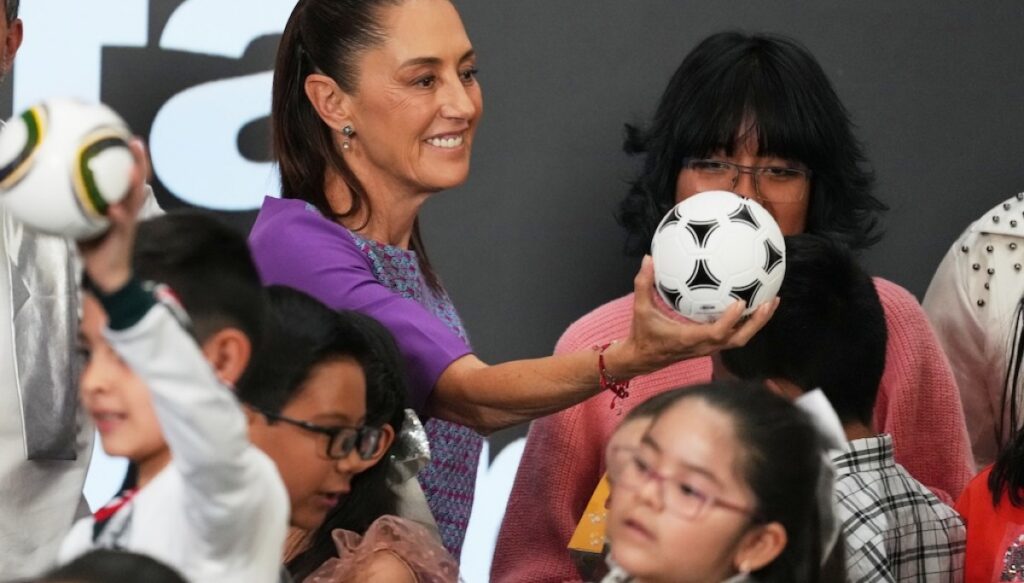mexican-president-says-country-will-host-iran’s-world-cup-team
