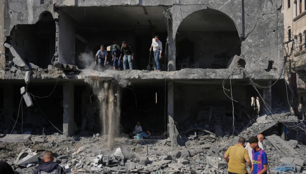 israel-attacks-hamas-leader-in-gaza-airstrike-after-one-week-on-the-job