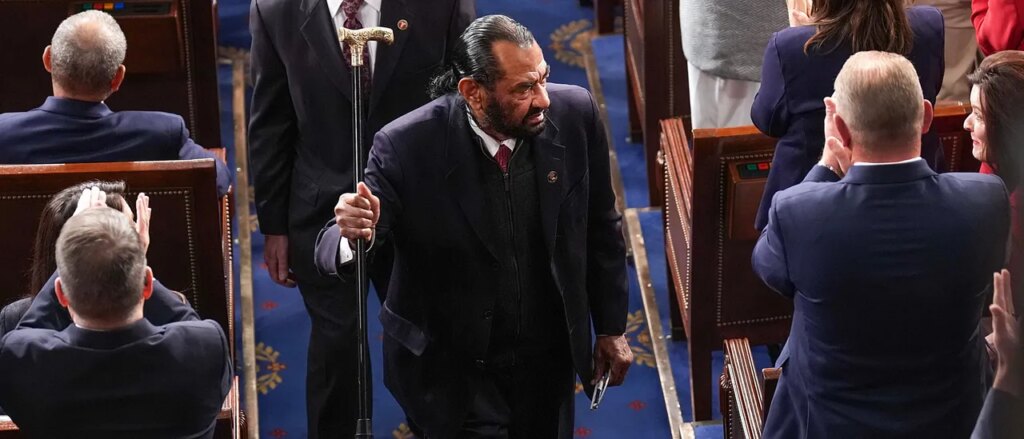 voters-show-notorious-trump-heckling-democrat-the-door-in-key-primary