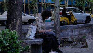 iran-begins-lifting-internet-blockade-after-historic-blackout