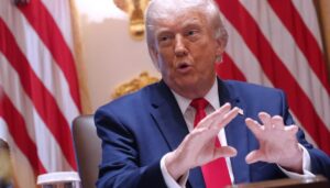trump:-ten-dumpsters-of-garbage-taken-from-lincoln-memorial-pool