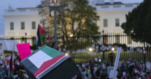 pro-palestinian-graffiti-seen-scrawled-on-monuments-around-white-house