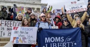 moms-for-liberty-warns-parents-about-school-psychologists-meeting-with-children