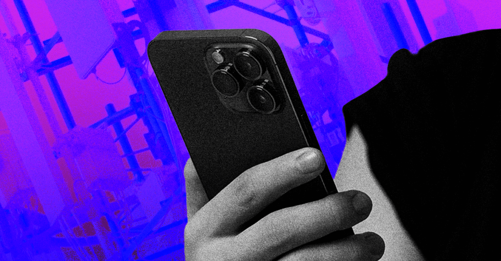 battle-of-the-unlimited-phone-plans:-which-wins-between-t-mobile,-verizon,-and-at&t?