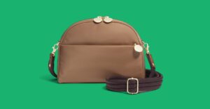 i-take-the-lo-&-sons-nouvelle-purse-everywhere
