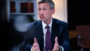 democrats-leave-dnc’s-ken-martin-hanging-after-botched-2024-autopsy