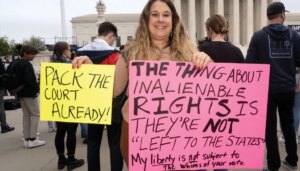 judge-allows-‘86-47’-flag-to-be-used-by-dc-protesters