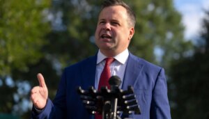 what-to-know-about-bill-pulte,-trump’s-pick-to-be-acting-odni-chief