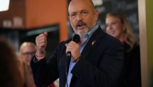steve-hilton-vows-to-investigate-newsom-for-fraud-if-elected-california-governor