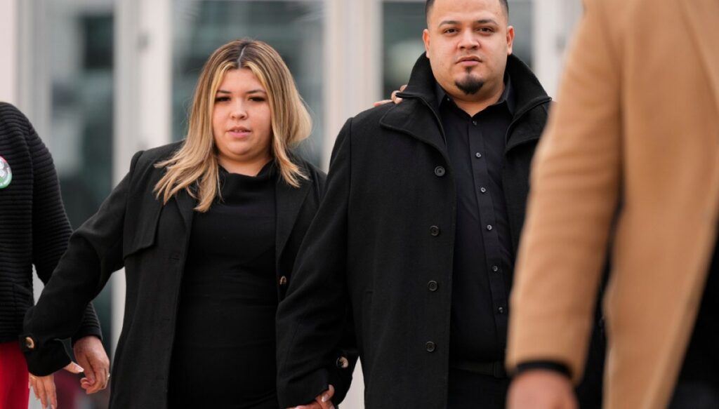 dhs-‘happy’-to-deport-abrego-garcia-to-costa-rica,-lawyers-tell-judge