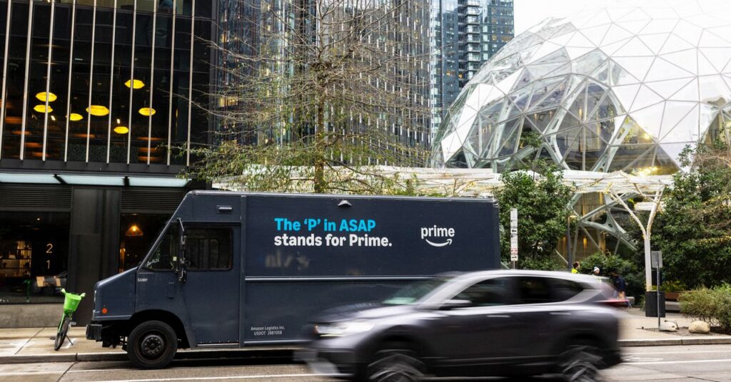 amazon-employees-show-up-to-city-council-meetings-to-demand-limits-on-data-centers