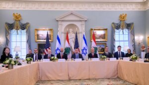 israel-and-lebanon-announce-a-new-ceasefire