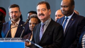 chuy-garcia’s-successor-challenged-by-independents-after-filing-scheme