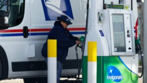 postal-regulator-asks-congress-to-clarify-usps’s-responsibilities