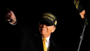trump-approval-rating-hits-record-low:-poll