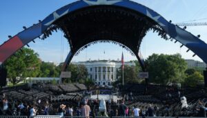 part-of-trump’s-ufc-fight-on-the-white-house-lawn-has-precedent
