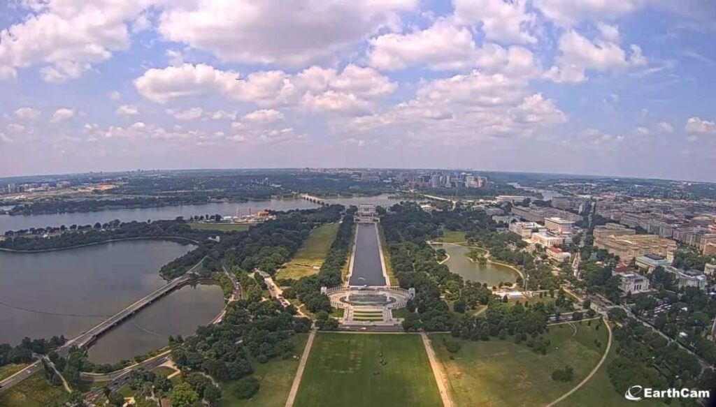a-carving-of-the-numbers-‘8647’-has-appeared-on-the-national-mall