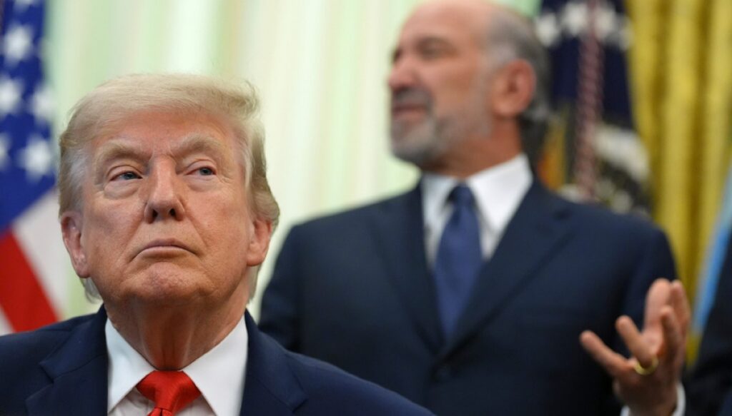 appeals-court-allows-trump-to-collect-10%-global-tariffs-for-now
