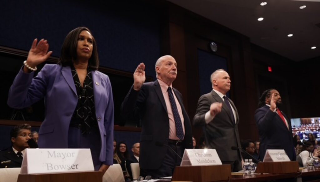 house-oversight-committee-investigates-dc-profiting-from-foreclosures