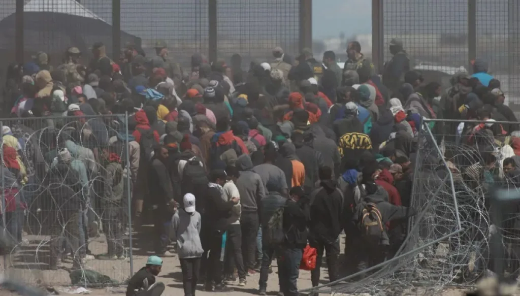 mexican-man-sentenced-for-smuggling,-robbing-migrants-at-southern-border