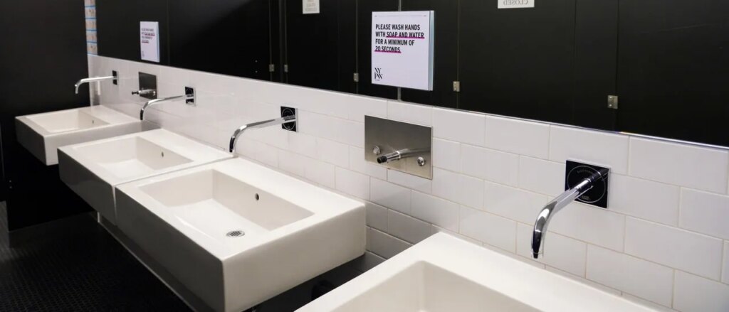 judge-blocks-law-penalizing-transgenders-for-using-wrong-bathroom