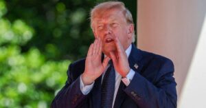 trump-mocked-mark-zuckerberg-and-jeff-bezos-by-showing-off-fawning-texts