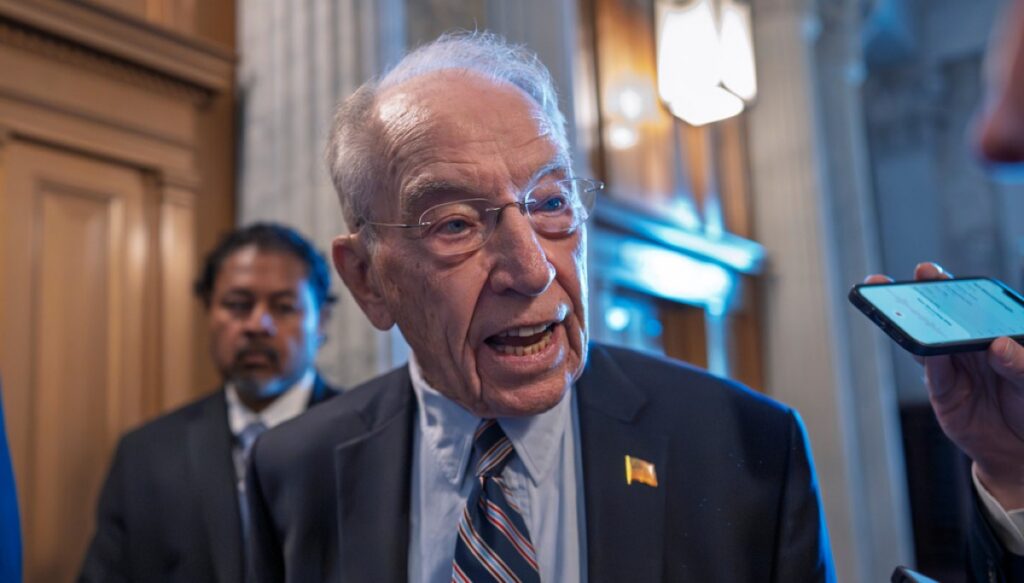 grassley:-democratic-obstruction-fueling-dni-and-fisa-standoff
