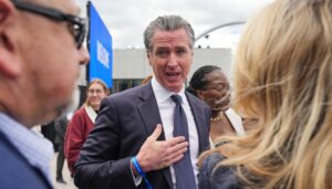 newsom-says-he-teared-up-at-obama-library-opening,-rips-doj-investigation