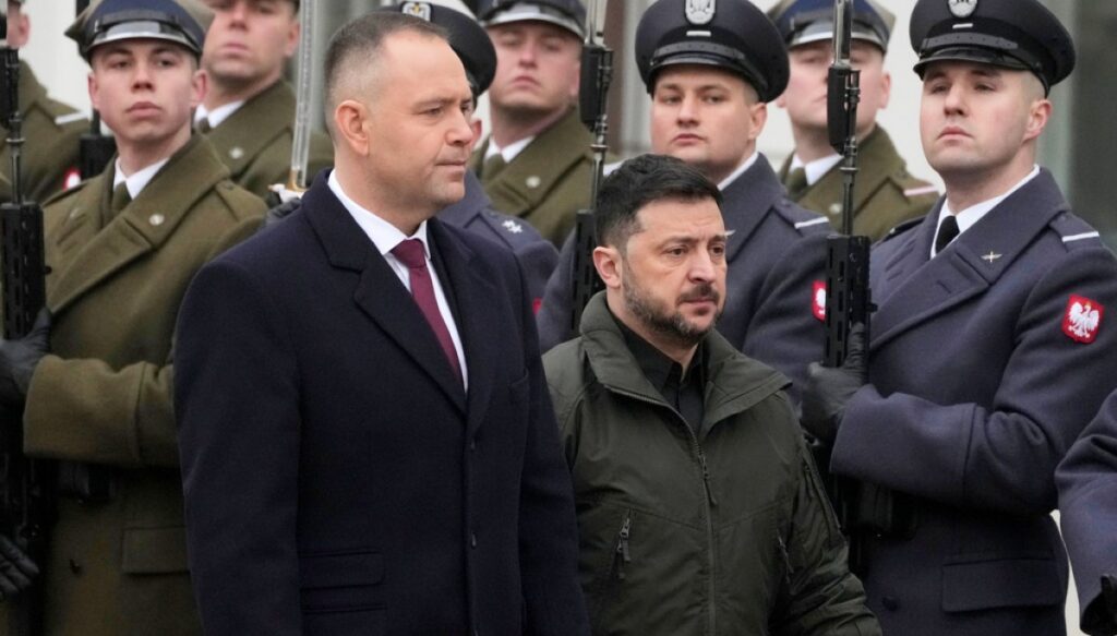 zelensky-stripped-of-poland’s-highest-honor-after-honoring-nationalist-group