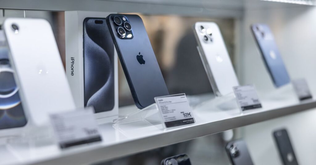 buying-a-used-iphone-makes-more-sense-than-ever