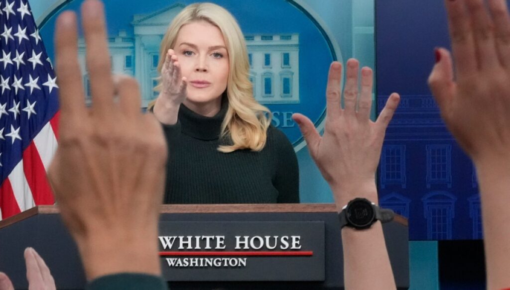 karoline-leavitt-returning-to-white-house-at-crucial-point-for-trump